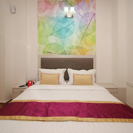 Hotel Nanak Residency Ню Делхи Екстериор снимка