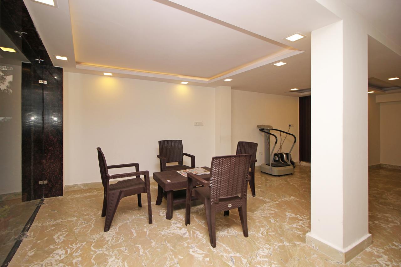 Hotel Nanak Residency Ню Делхи Екстериор снимка