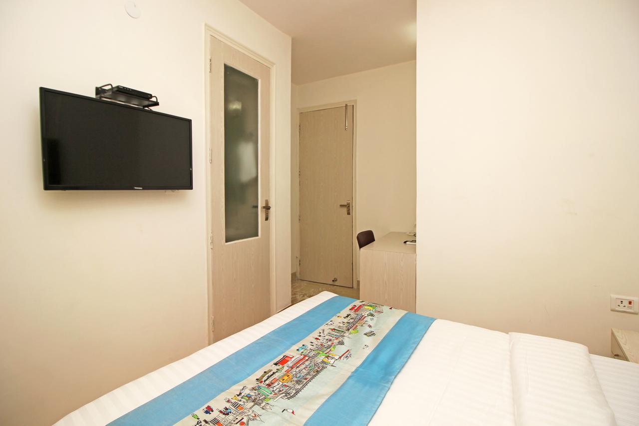 Hotel Nanak Residency Ню Делхи Екстериор снимка