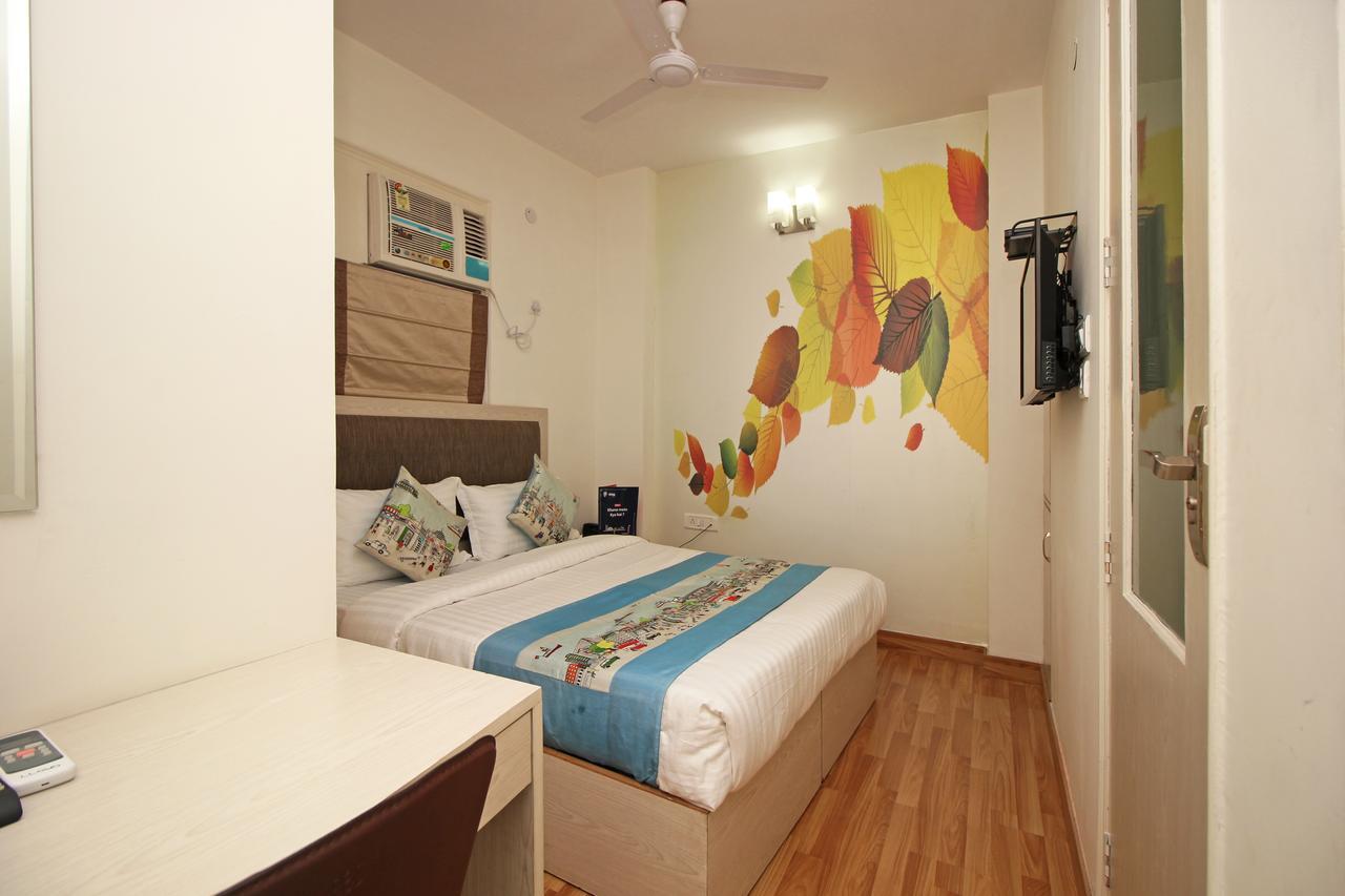 Hotel Nanak Residency Ню Делхи Екстериор снимка