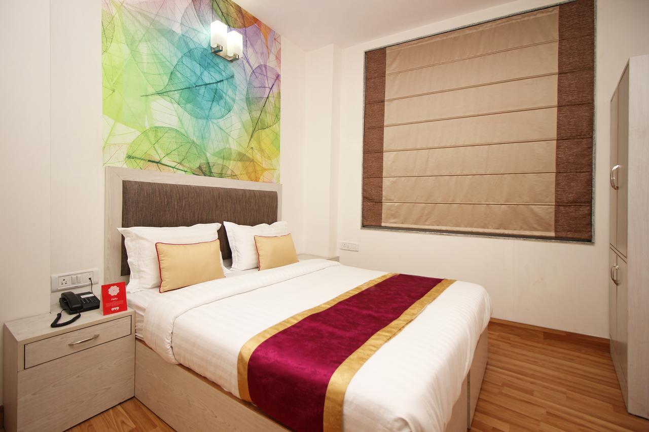 Hotel Nanak Residency Ню Делхи Екстериор снимка